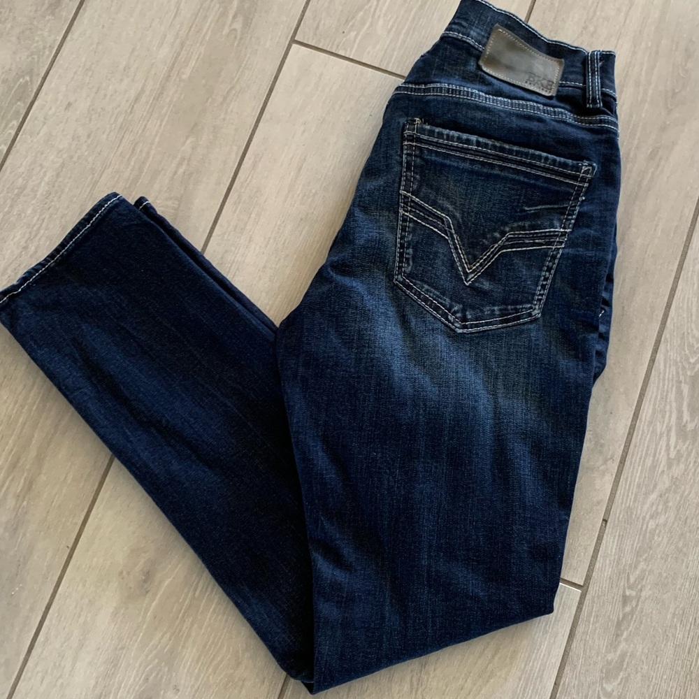 Buckle BKE Alec skinny jeans.